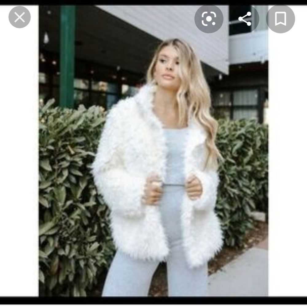 Kittenish fuzzy coat